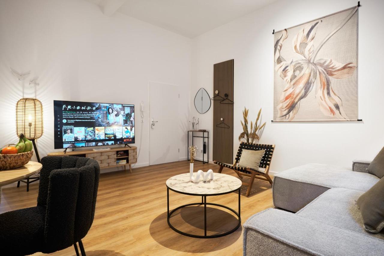 Park Avenue Apartments - Dom Mit Stil - Kueche - Parkplatz - Wlan - 65 Zoll Tv - Netflix كولونيا المظهر الخارجي الصورة