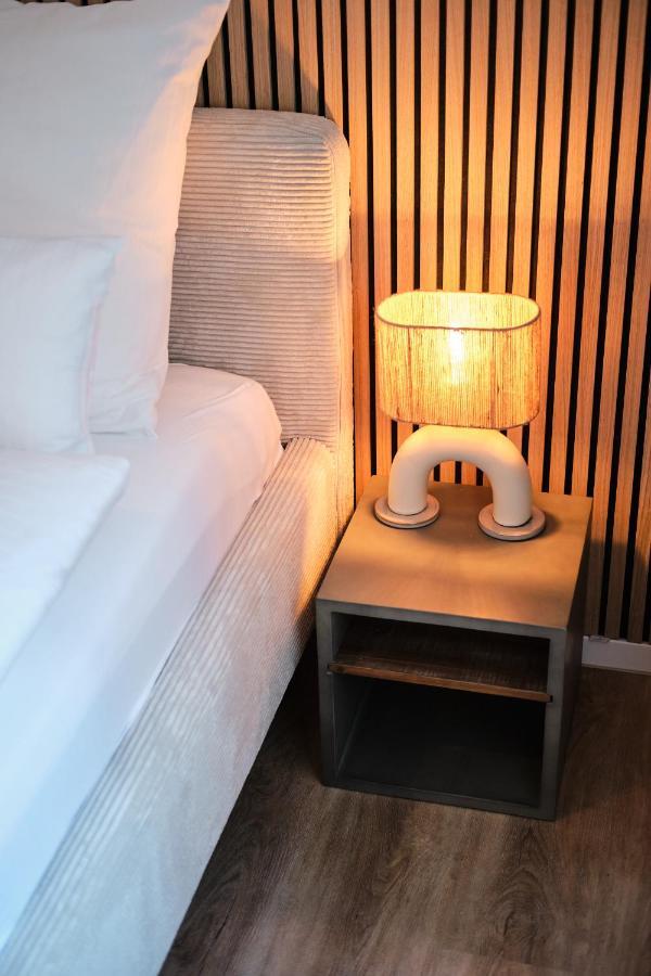 Park Avenue Apartments - Dom Mit Stil - Kueche - Parkplatz - Wlan - 65 Zoll Tv - Netflix كولونيا المظهر الخارجي الصورة
