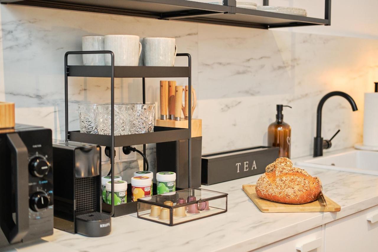 Park Avenue Apartments - Dom Mit Stil - Kueche - Parkplatz - Wlan - 65 Zoll Tv - Netflix كولونيا المظهر الخارجي الصورة