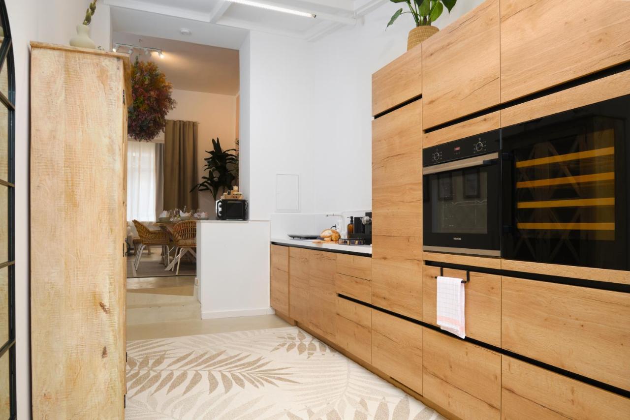Park Avenue Apartments - Dom Mit Stil - Kueche - Parkplatz - Wlan - 65 Zoll Tv - Netflix كولونيا المظهر الخارجي الصورة