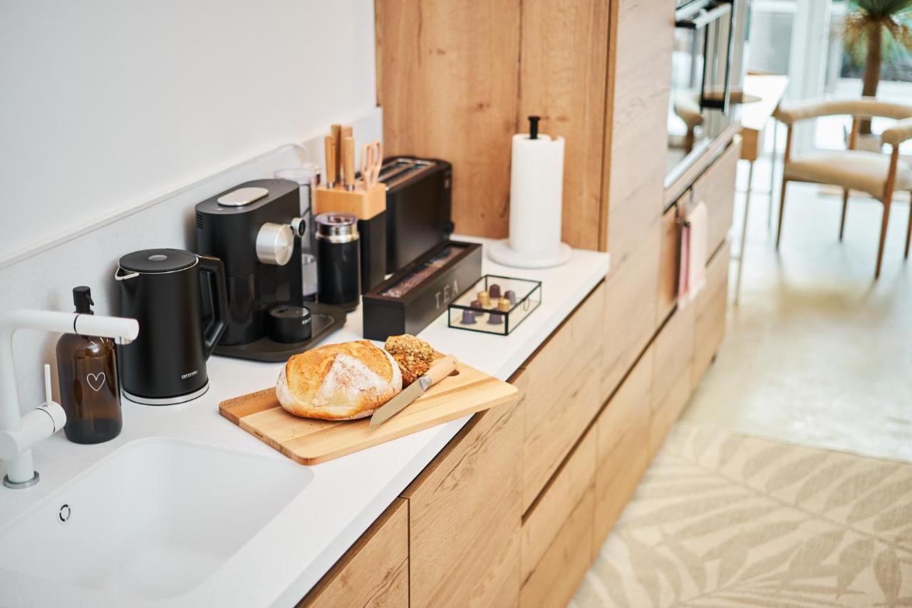 Park Avenue Apartments - Dom Mit Stil - Kueche - Parkplatz - Wlan - 65 Zoll Tv - Netflix كولونيا المظهر الخارجي الصورة