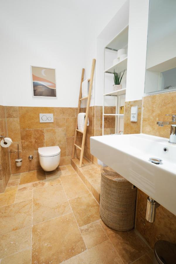 Park Avenue Apartments - Dom Mit Stil - Kueche - Parkplatz - Wlan - 65 Zoll Tv - Netflix كولونيا المظهر الخارجي الصورة
